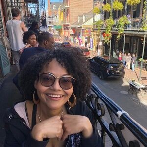 Meet your Posher, Khaseema